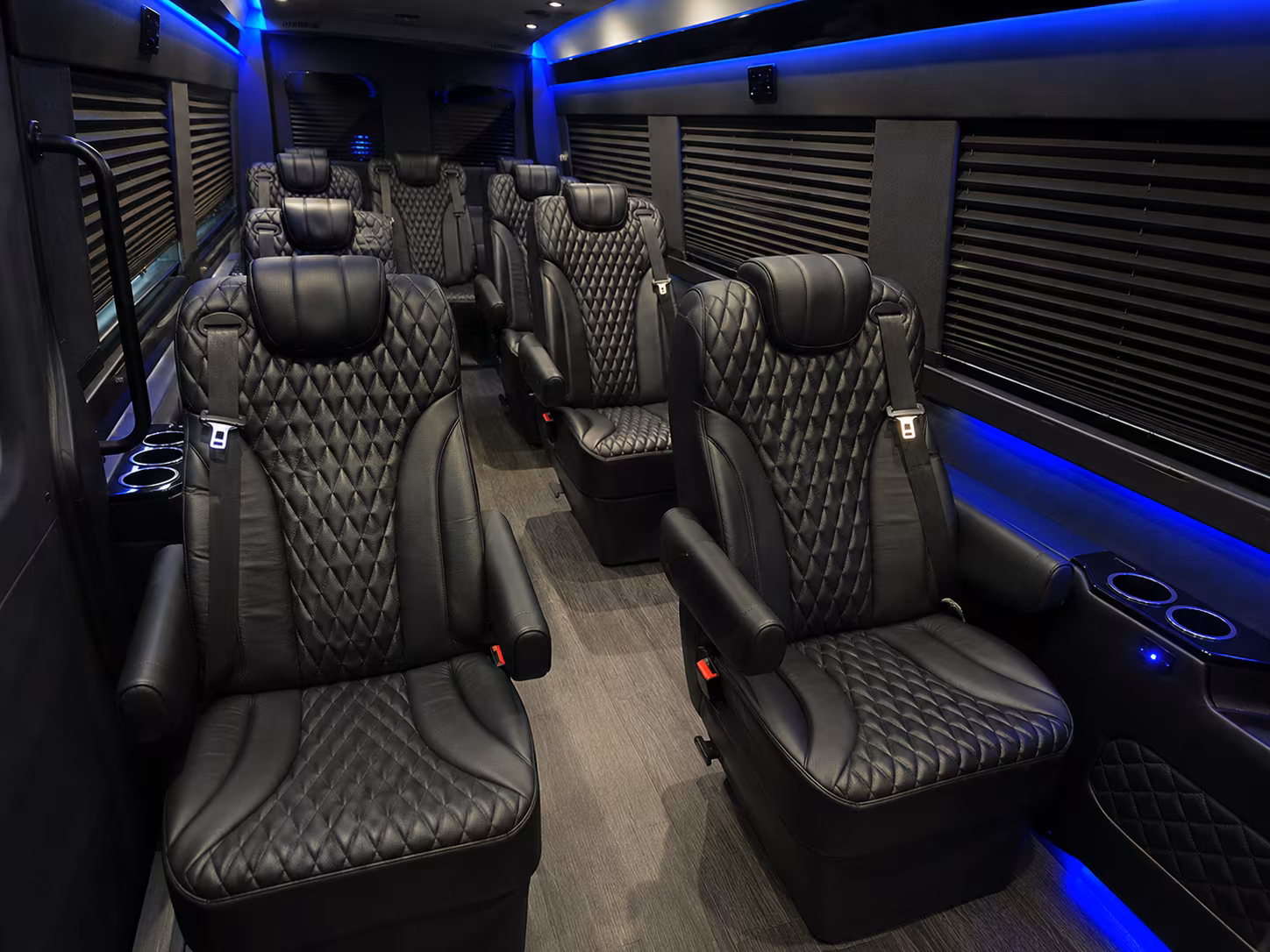 St. Paul Airport Shuttle & Transportation party bus exterior