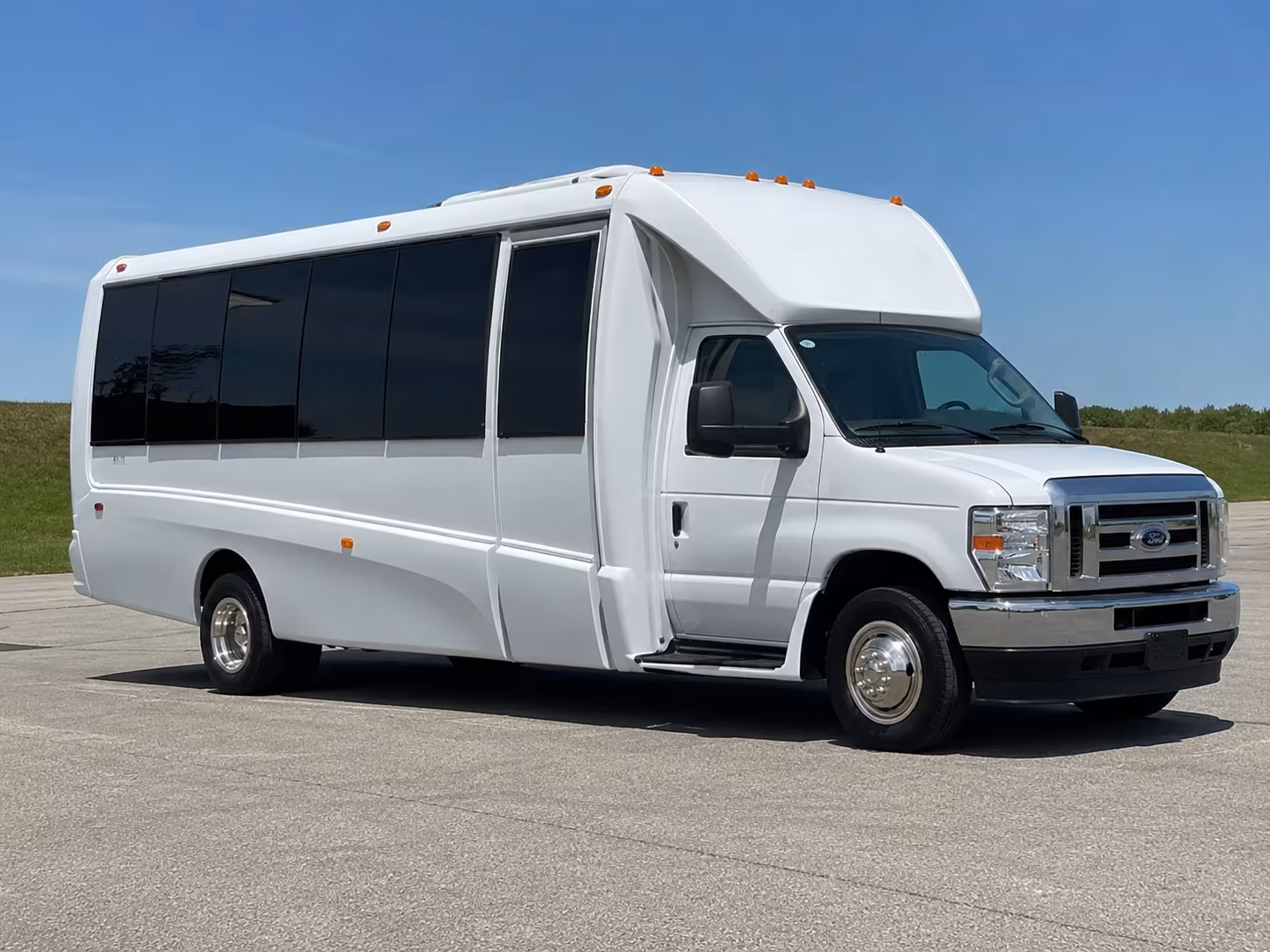St. Paul Concert & Music Festival Transportation party bus exterior
