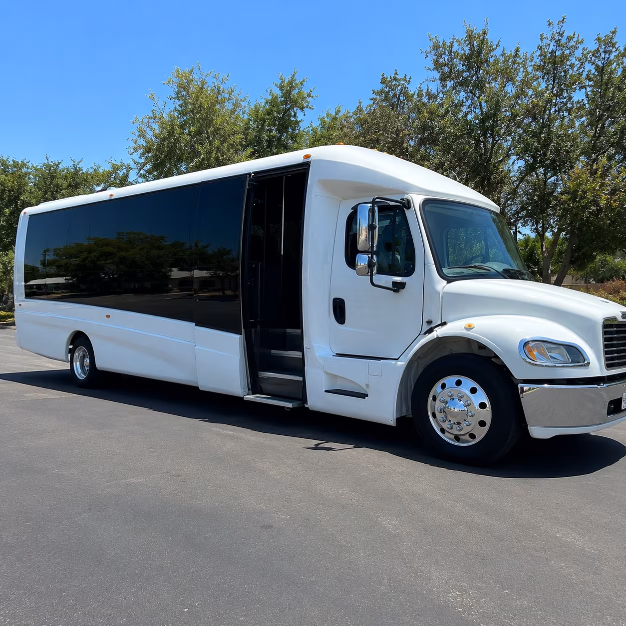 St. Paul Corporate Transportation party bus exterior