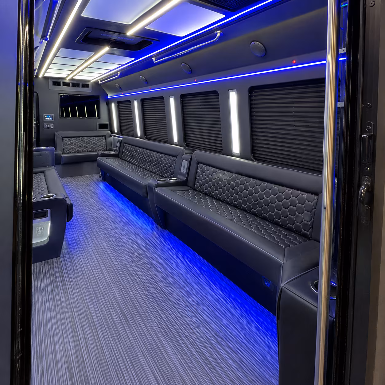 St. Paul Winery Tour & Pub Crawl Transportation party bus exterior